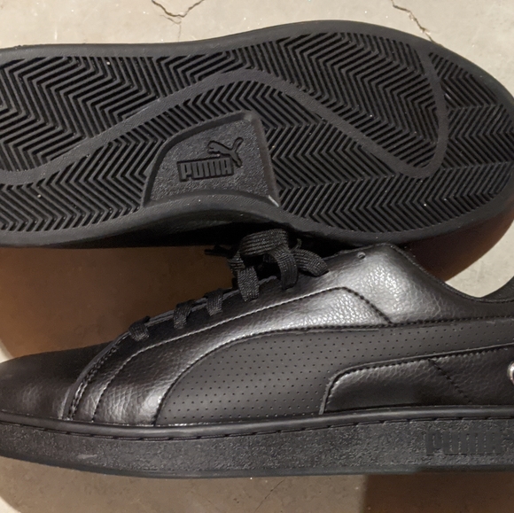 Black Pumas - Picture 6 of 8